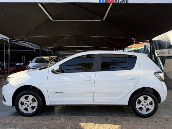 RENAULT SANDERO 1.0 12V SCE FLEX VIBE MANUAL RENAULT SANDERO 1.0 12V SCE FLEX VIBE MANUAL